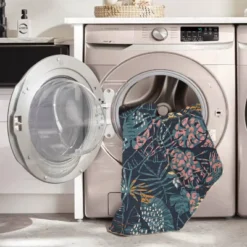 Melling Washable Outdoor Rug Navy/Gold - Linon -Garden Promotional Store GUEST 2f358abf e0b7 462d b2bb e89c57ec5f0a