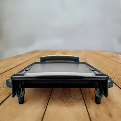 Brentwood TS-819 9x18 Inch Nonstick Electric Griddle In Black With Drip Pan 7 Brentwood TS-819 9x18 Inch Nonstick Electric Griddle In Black With Drip Pan - Image 5