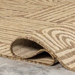 NuLOOM Lynne Abstract Maze Indoor/Outdoor Area Rug -Garden Promotional Store GUEST c50973c2 e11d 426e 98ca ab4878070376