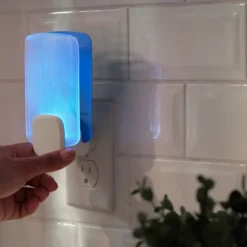 Raid Essentials Flying Insect Light Trap Starter Kit - 1 Device + 1 Refill -Garden Promotional Store GUEST c59f0c8a 7d73 402a be59 5bd3bb2d64ea