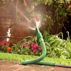 Bernini Cobra Watering Wand - Green -Garden Promotional Store GUEST d2c80cdc 4d77 45ea 8f22 9867749f7590