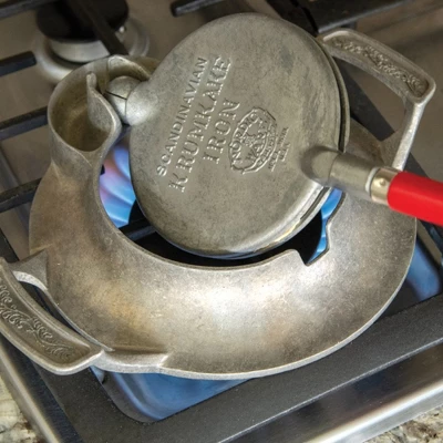 Nordic Ware Norwegian Krumkake Iron 4 Nordic Ware Norwegian Krumkake Iron - Image 2